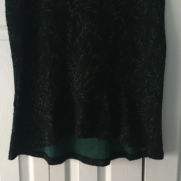 Michael Kors Black Jacquard Leaf Skirt size MED - Picture 3 of 8